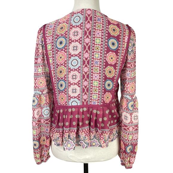 Francesca’s | Blue Rain NWT Luna Medallion Print Babydoll Cropped Blouse - Picture 5 of 12